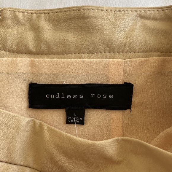 Blush pink pleather & lace skirt (L) - Picture 4 of 4